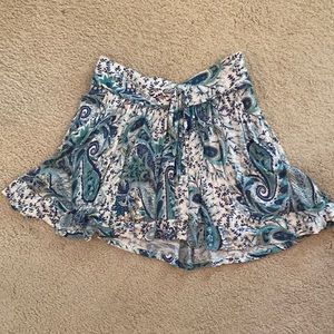 Prettiest flowy skirt
